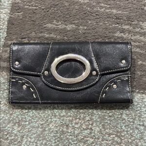 Black Leather Continental Wallet with Silver Accent